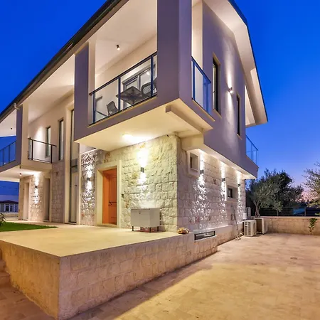 Upstate Luxurious 빌라 뎀레